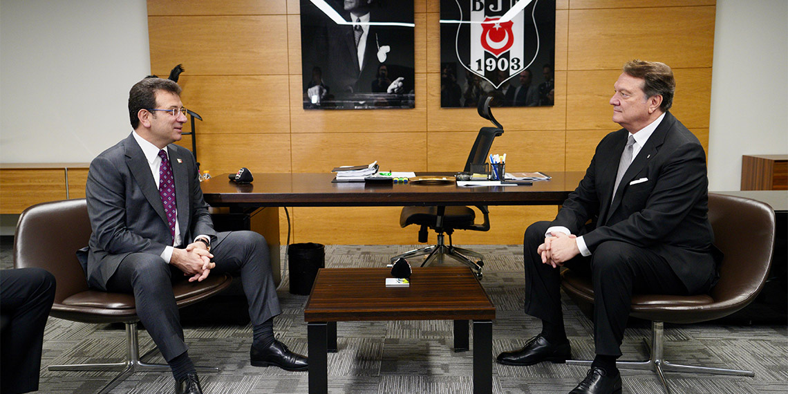 İstanbul Büyükşehir Belediye Başkanı Ekrem İmamoğlu Hasan Arat'a tebrik ziyaretinde bulundu.