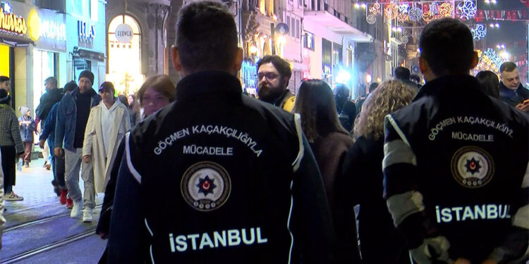 İstanbul'da çok sayıda kaçak göçmen yakalandı