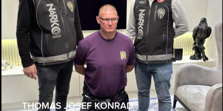 Alanya ve İstanbul'da Kafes-21 operasyonları