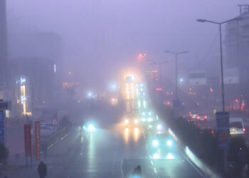İstanbul'da sis etkili oldu