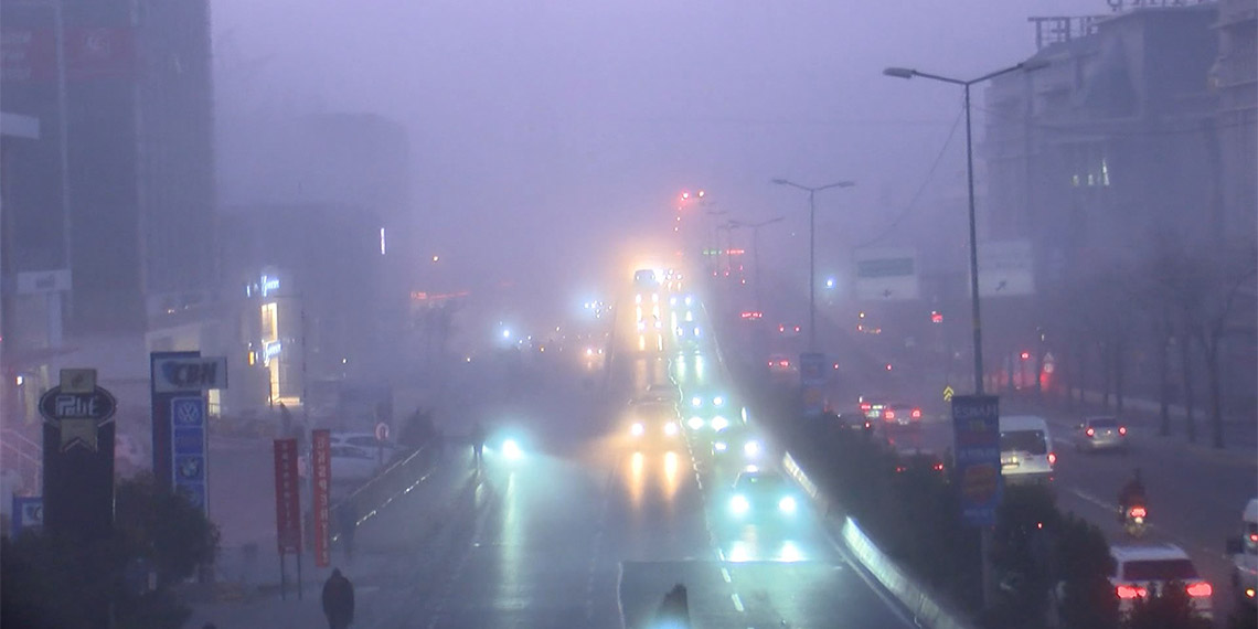 İstanbul'da sis etkili oldu