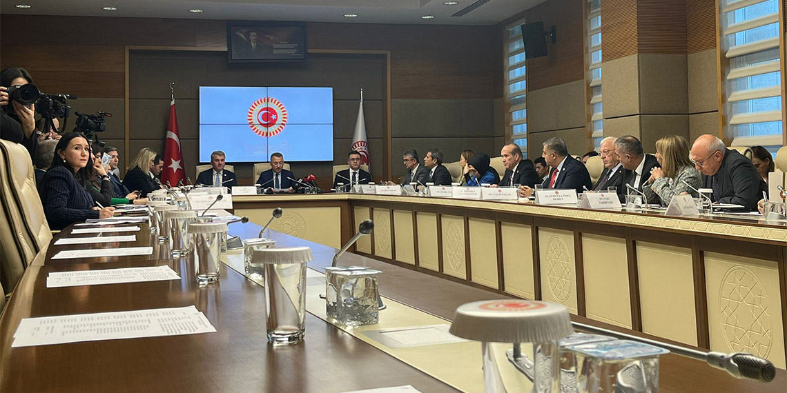 İsveç'in NATO'ya üye olmasına ilişkin protokol TBMM'de kabul edildi