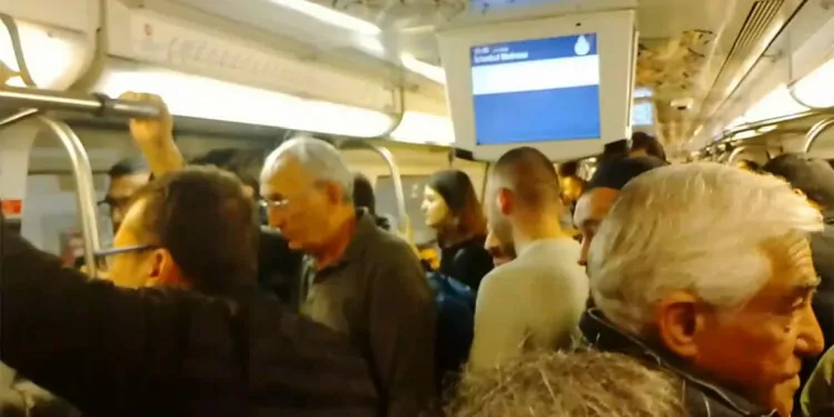 Kadıköy-sabiha gökçen havalimanı metro hattında arıza