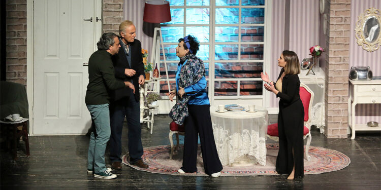 Küçükçekmece sahneleri 1 milyonu aşkın izleyici ağırladı