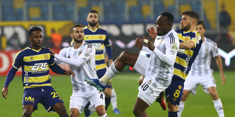 MKE Ankaragücü-Beşiktaş: 1-1