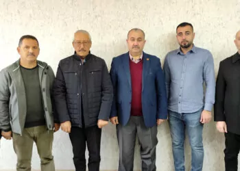 İyi̇ partili 6 belediye meclis üyesi istifa etti