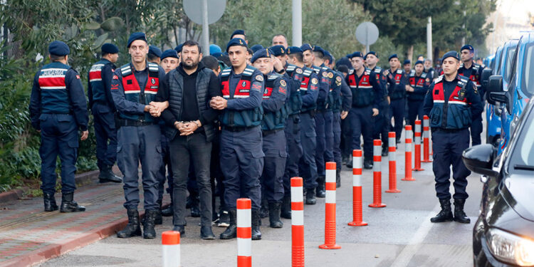 'Çukur Çetesi' çökertildi