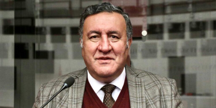 Gürer, doğalgaz ve petrol arama çalışmalarının akıbetini sordu