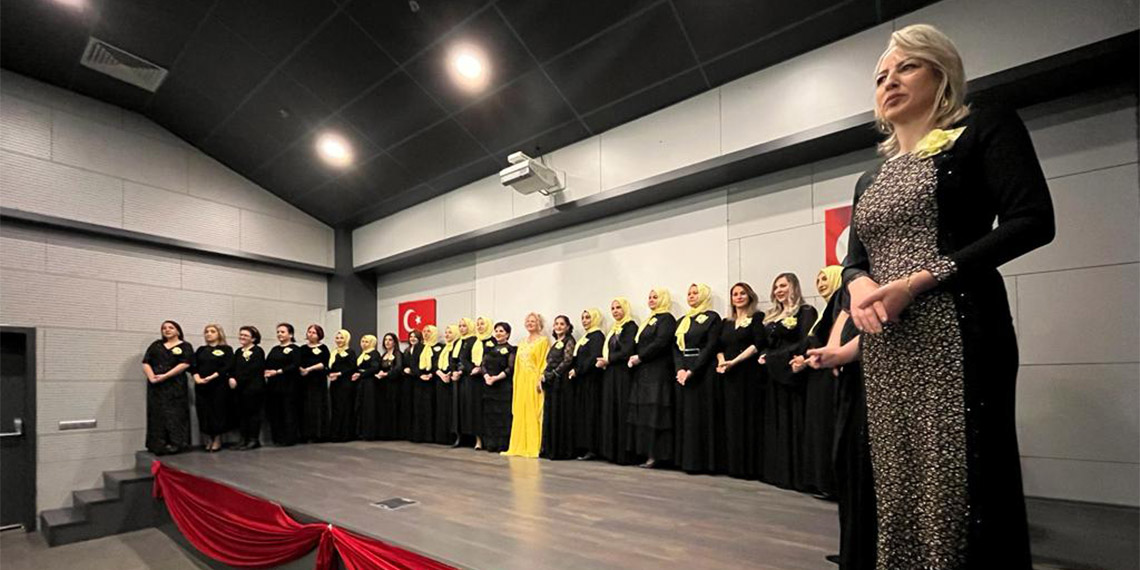 'Otizm Anneler Korosu' seslerini Türkiye'ye duyuracak