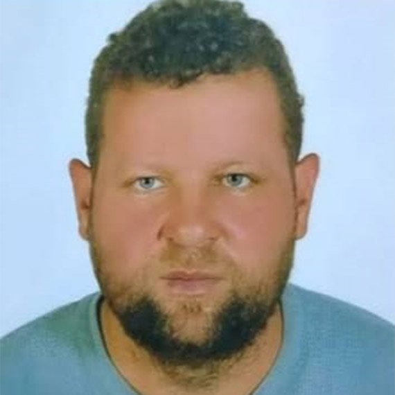 Oto yedek parça satıcısı Mustafa Hakkulu cinayetine karışan 3 kişi adliyeye sevk edildi, İsa Dumlu ve Yüksel Ürün tutuklandı.