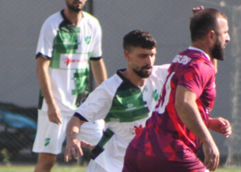 Ünlü futbolcu Rıdvan Şimşek de hakemleri darp etti