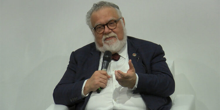 Maden açılmasın diyen zır cahildir