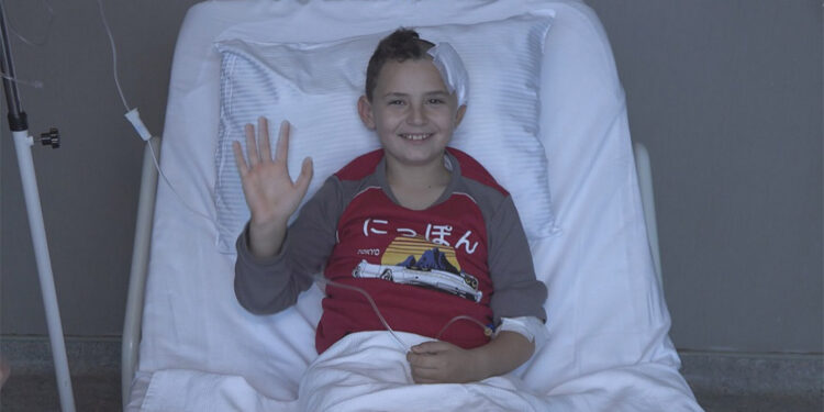 Mateo beynindeki tümörden Türkiye'de kurtuldu