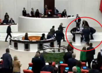 Milletvekili Hasan Bitmez Meclis'te fenalaşarak hastaneye kaldırıldı