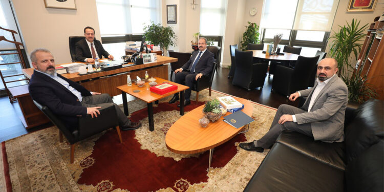 Sağlık çalışanlarının sorunları Cumhurbaşkanlığı İdari İşler Başkanlığı'na iletildi