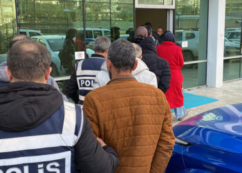 Samsun merkezli 7 ilde dolandırıcılık operasyonu; 13 gözaltı