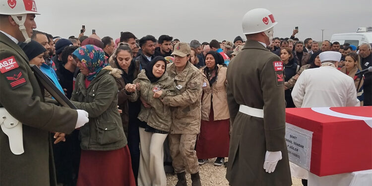 Şehit Sözleşmeli Er Cebrail Dündar toprağa verildi