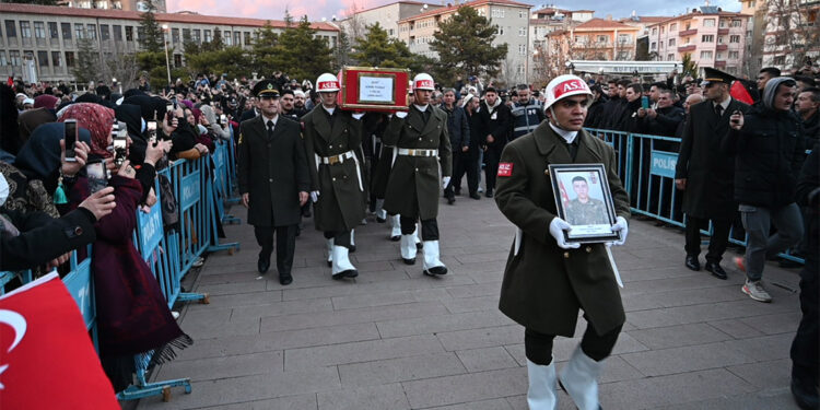 Piyade Sözleşmeli Er Semih Yılmaz toprağa verildi