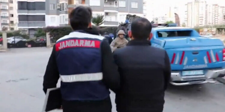 Mercek-8 operasyonlarında 1558 kişi gözaltına alındı