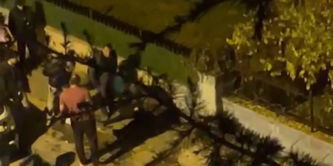 Ankara’nın Sincan ilçesinde Nur Sena K. (25), sokakta karşılaşıp tartıştığı eski kocası Şafak Ş. tarafından tabancayla başından vurulup, öldürüldü. 