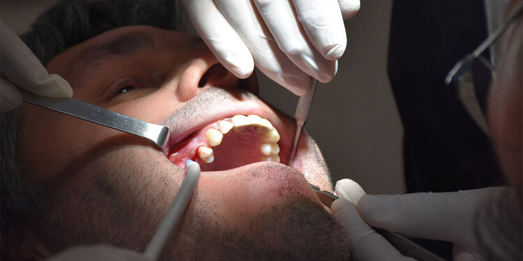 Sürekli ağız kokusunda sistemik rahatsızlıklar araştırılmalı