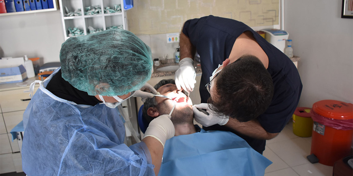 Sürekli ağız kokusunda sistemik rahatsızlıklar araştırılmalı