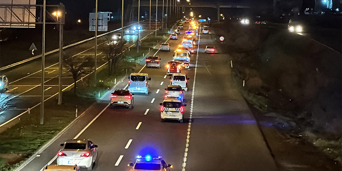 Tekirdağ'da oto kurtarıcılardan "teröre lanet" konvoyu