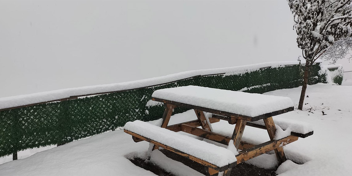 Tunceli'de kar yağışı etkili oldu