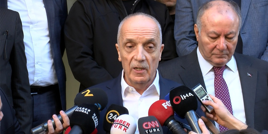 2024 asgari ücret zammını konuşmak üzere Cumhurbaşkanı Recep Tayyip Erdoğan işçi, işveren ve hükümet temsilcilerini davet etti.