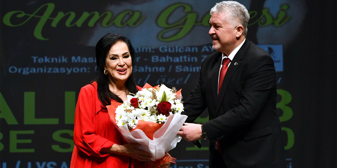 Türkan Şoray Cahit Irgat'ı anma gecesine katıldı