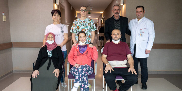 Uluslararası çapraz nakille üç aile sağlığına kavuştu