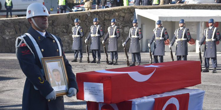 Uzman Çavuş Mustafa Fatih Yetişen, silah kazasında şehit oldu