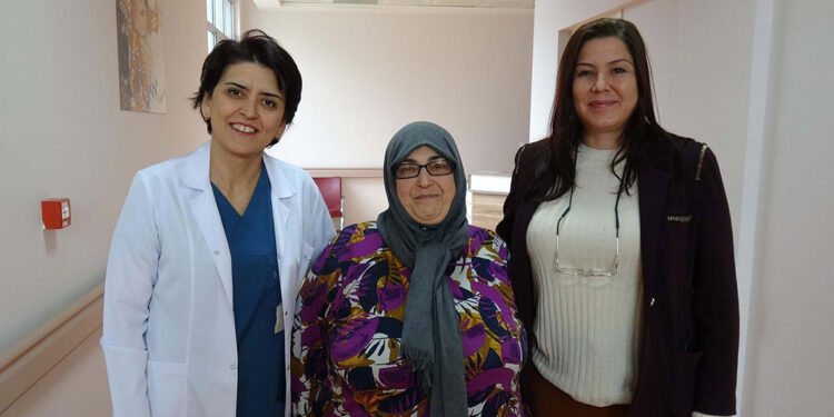 130 kilo kadının vücudundan 25 kilo yağ dokusu çıkarıldı