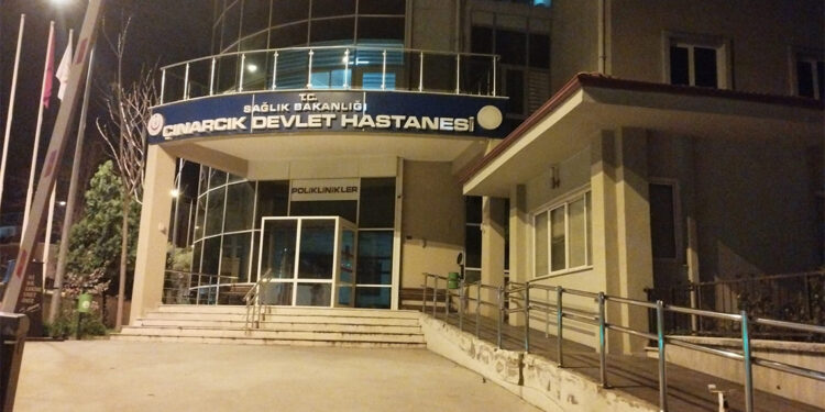 Yalova KYK Çınarcık Kız Öğrenci Yurdu'nda 15 öğrenci zehirlendi