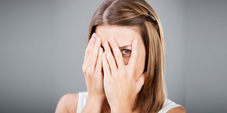 Özgüven eksikliği neden olur? Nasıl giderilir?