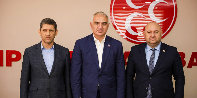 100 milyar dolarlık turizm geliri hedefine yürüyoruz