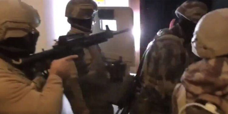 Kahramanlar-45 operasyonlarında 36 kişi yakalandı