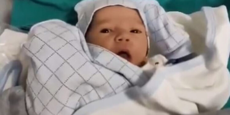 2024'ün ilk bebeği Hatay'da dünyaya geldi