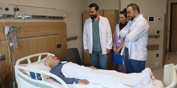 4 kablolu kalp pili tedavisi ile sağlıklarına kavuştular