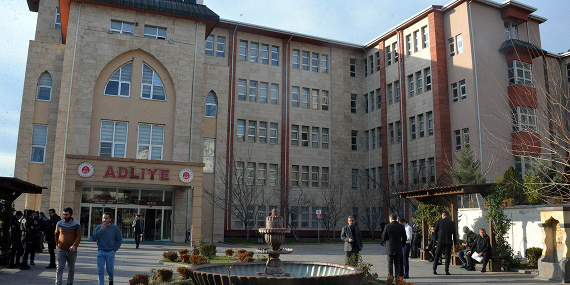 52 kişinin öldüğü 'Reyyan Apartmanı’ davası başladı