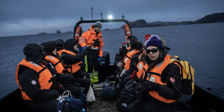 '8'inci Antarktika Bilim Seferi' başlıyor