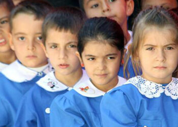 90'larda mavi önlüklü bir karne sabahı...