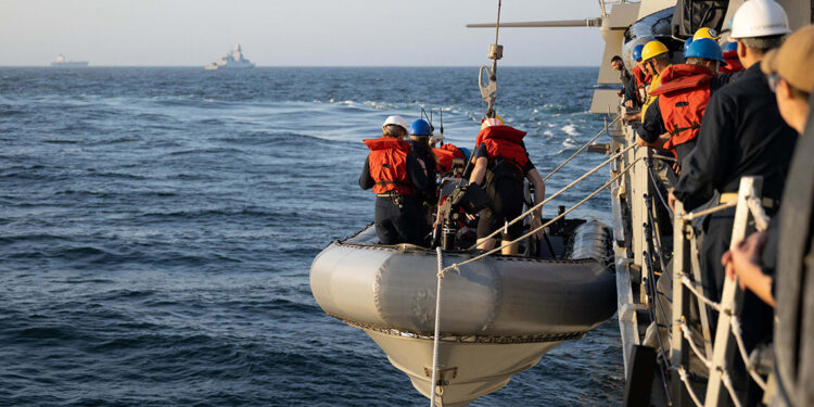 ABD'den Kızıldeniz’de hücum botlarıyla tatbikat