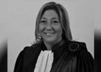 Ai̇hm'in ilk türk kadın yargıcı 66 yaşında hayatını kaybetti 