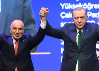 AK Parti'de 48 ilin belediye başkan adayları açıklandı