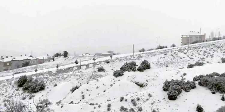 Antalya'nın yüksek kesimlerinde kar yağışı