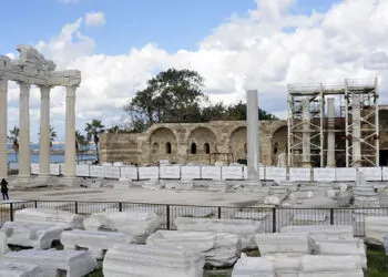 Athena tapınağı, 1800 yıl öncesi haline dönüyor
