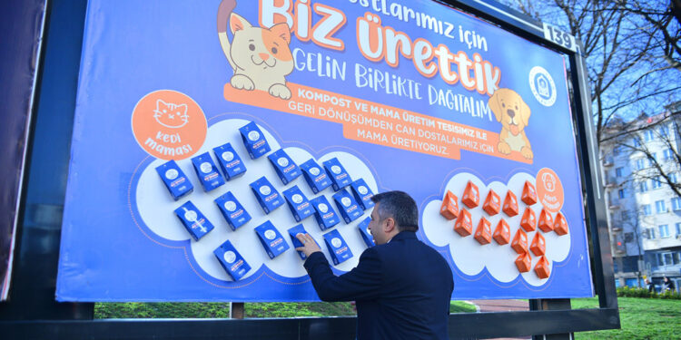 Atık yemekten üretilen mamalar, billboardlara asıldı