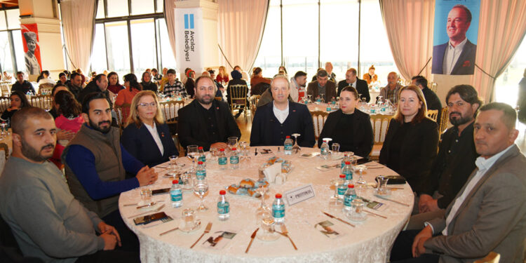 Avcılar'da istihdam edilenler kahvaltıda buluştu 