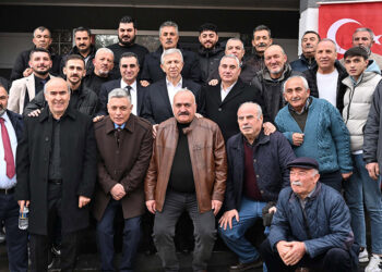 Mansur Yavaş taksici esnafıyla bir araya geldi